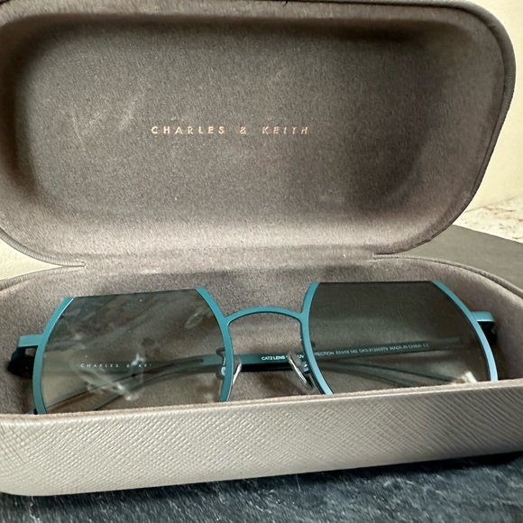 CHARLES & KEITH sunglasses main image 5